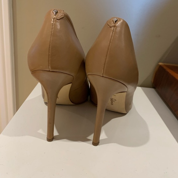 Sam Edelman Hazel Pump ✨ - Picture 5 of 5